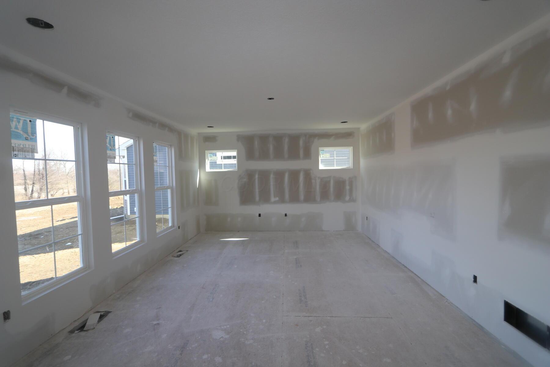 6786 Ardennes Loop, Hilliard, Ohio image 4