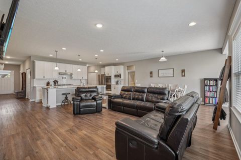 Tiny photo for 4399 Rishel St Street, Grove City, OH 43123 (MLS # 225037673)