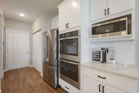Tiny photo for 4399 Rishel St Street, Grove City, OH 43123 (MLS # 225037673)