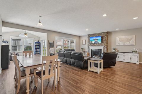 Tiny photo for 4399 Rishel St Street, Grove City, OH 43123 (MLS # 225037673)