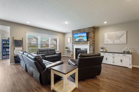 Tiny photo for 4399 Rishel St Street, Grove City, OH 43123 (MLS # 225037673)