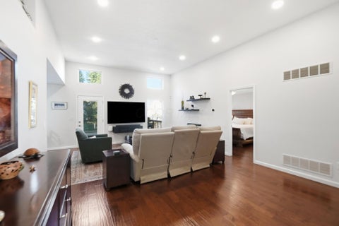 Tiny photo for 4908 Dameuly Drive, Hilliard, OH 43026 (MLS # 226039846)