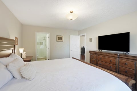 Tiny photo for 4908 Dameuly Drive, Hilliard, OH 43026 (MLS # 226039846)