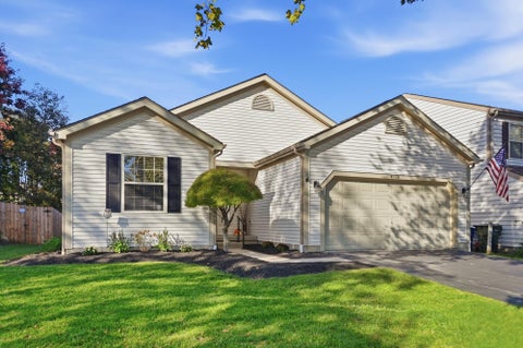 Tiny photo for 4908 Dameuly Drive, Hilliard, OH 43026 (MLS # 226039846)