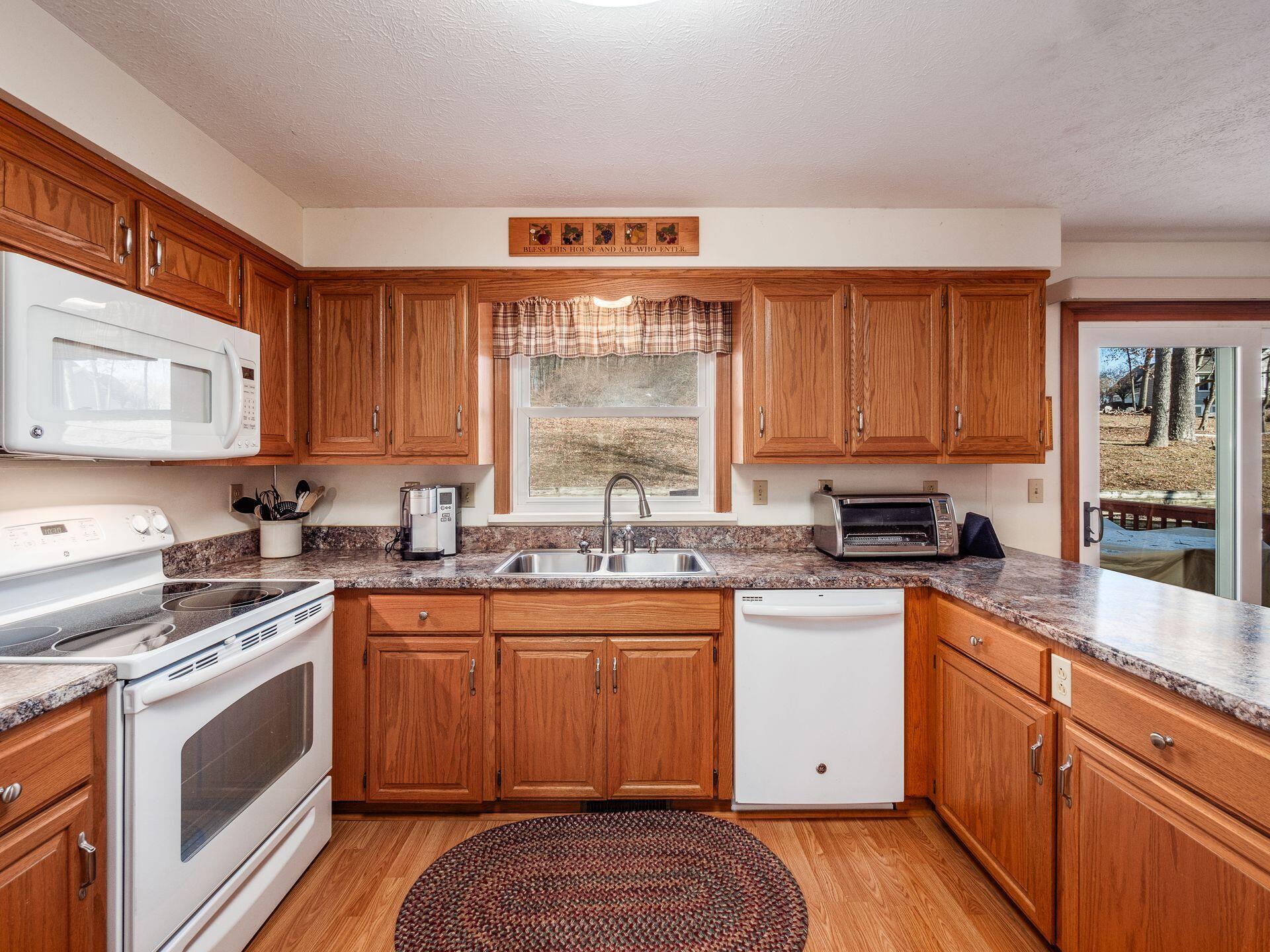 472 Baldwin Heights Circle, Howard, Ohio image 12