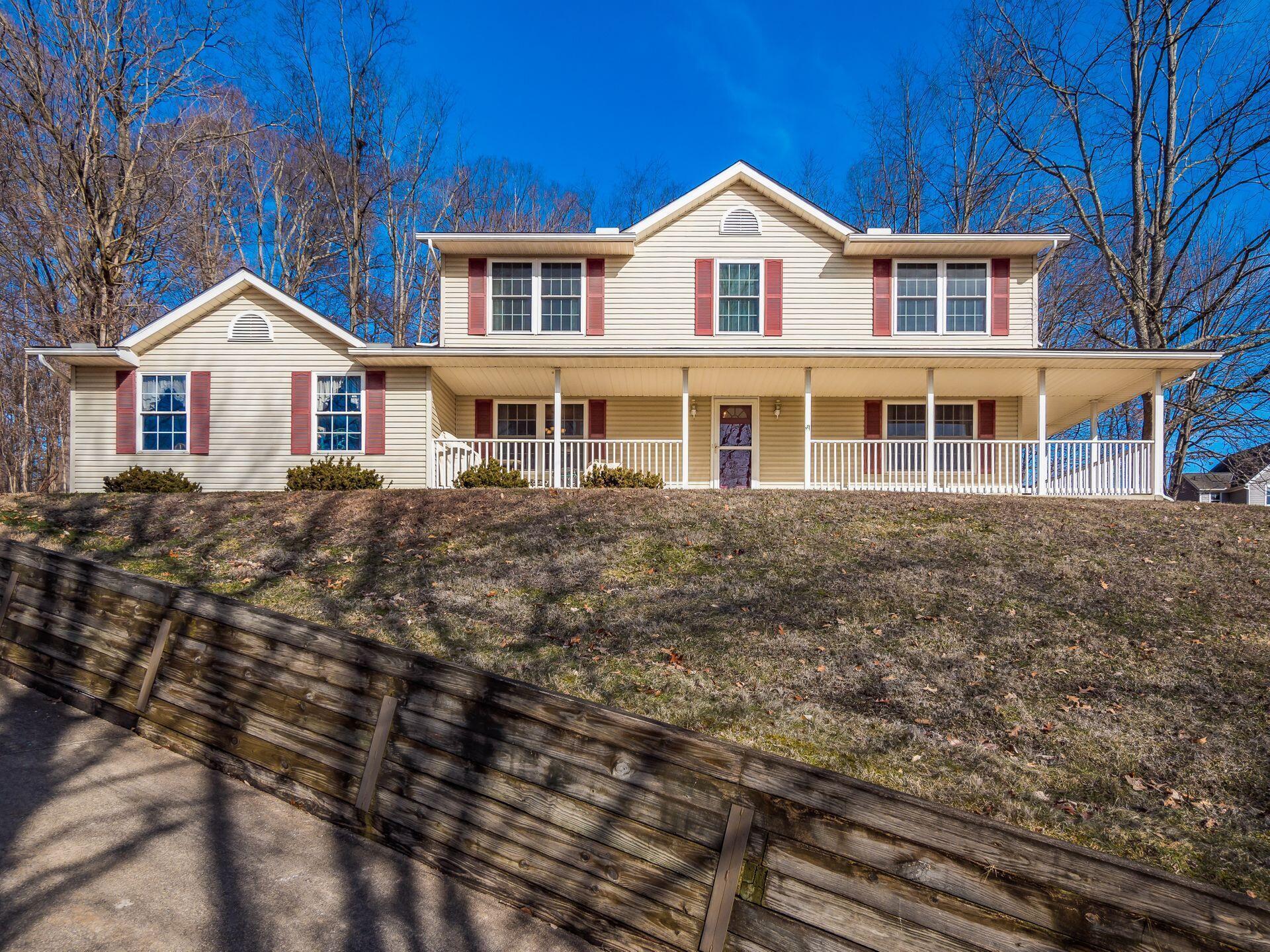 472 Baldwin Heights Circle, Howard, Ohio image 1