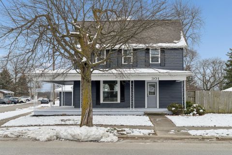 Tiny photo for 301 W Columbus Street, Mount Sterling, OH 43143 (MLS # 225044994)