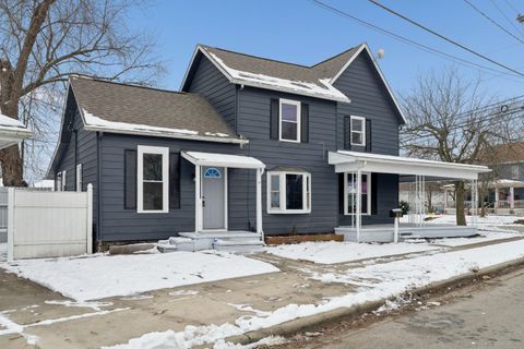 Tiny photo for 301 W Columbus Street, Mount Sterling, OH 43143 (MLS # 225044994)