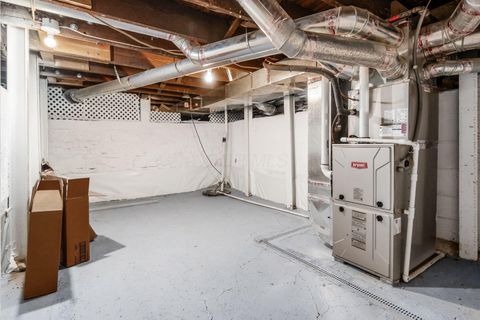 Tiny photo for 288 E 4th Avenue, Columbus, OH 43201 (MLS # 226000598)