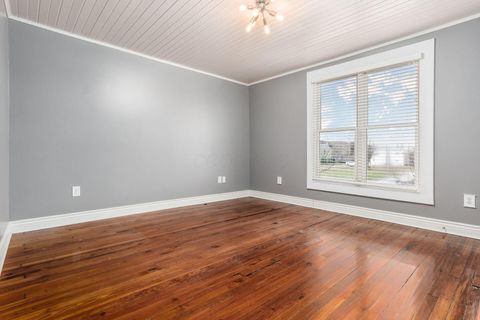 Tiny photo for 288 E 4th Avenue, Columbus, OH 43201 (MLS # 226000598)
