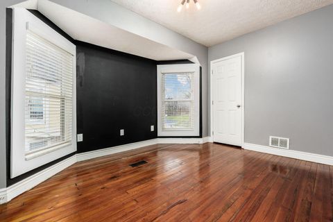 Tiny photo for 288 E 4th Avenue, Columbus, OH 43201 (MLS # 226000598)