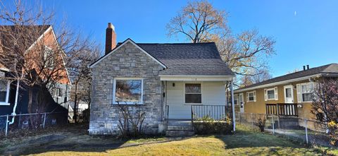 Photo of 2632 Beulah Road, Columbus, OH 43211 (MLS # 225043605)