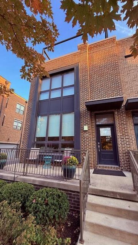 Tiny photo for 268 Neruda Avenue, Columbus, OH 43215 (MLS # 225037526)