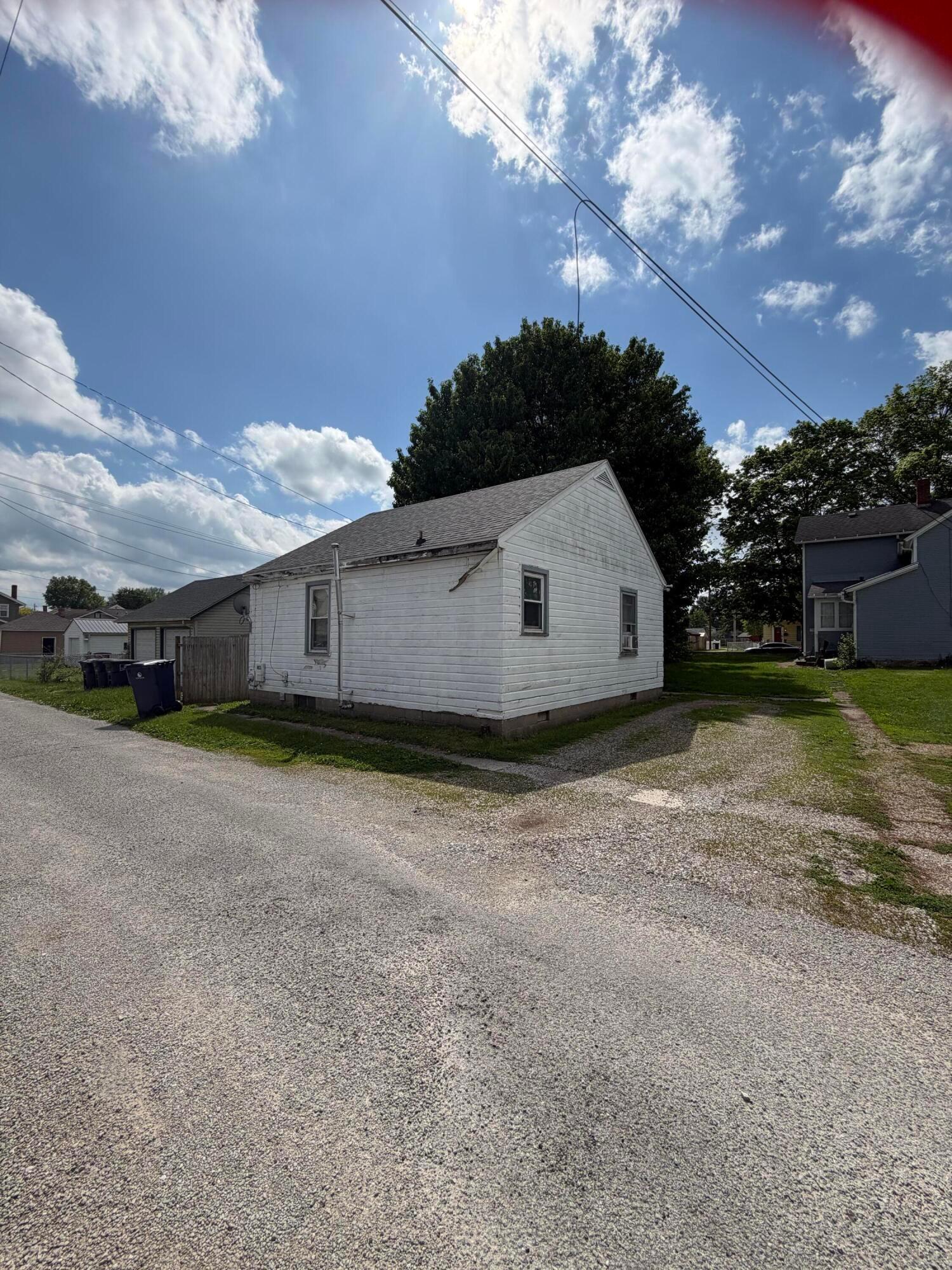 516 N Eastwood Avenue