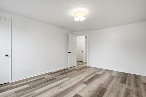 Tiny photo for 2946 Sawdust Lane, Dublin, OH 43017 (MLS # 226003137)