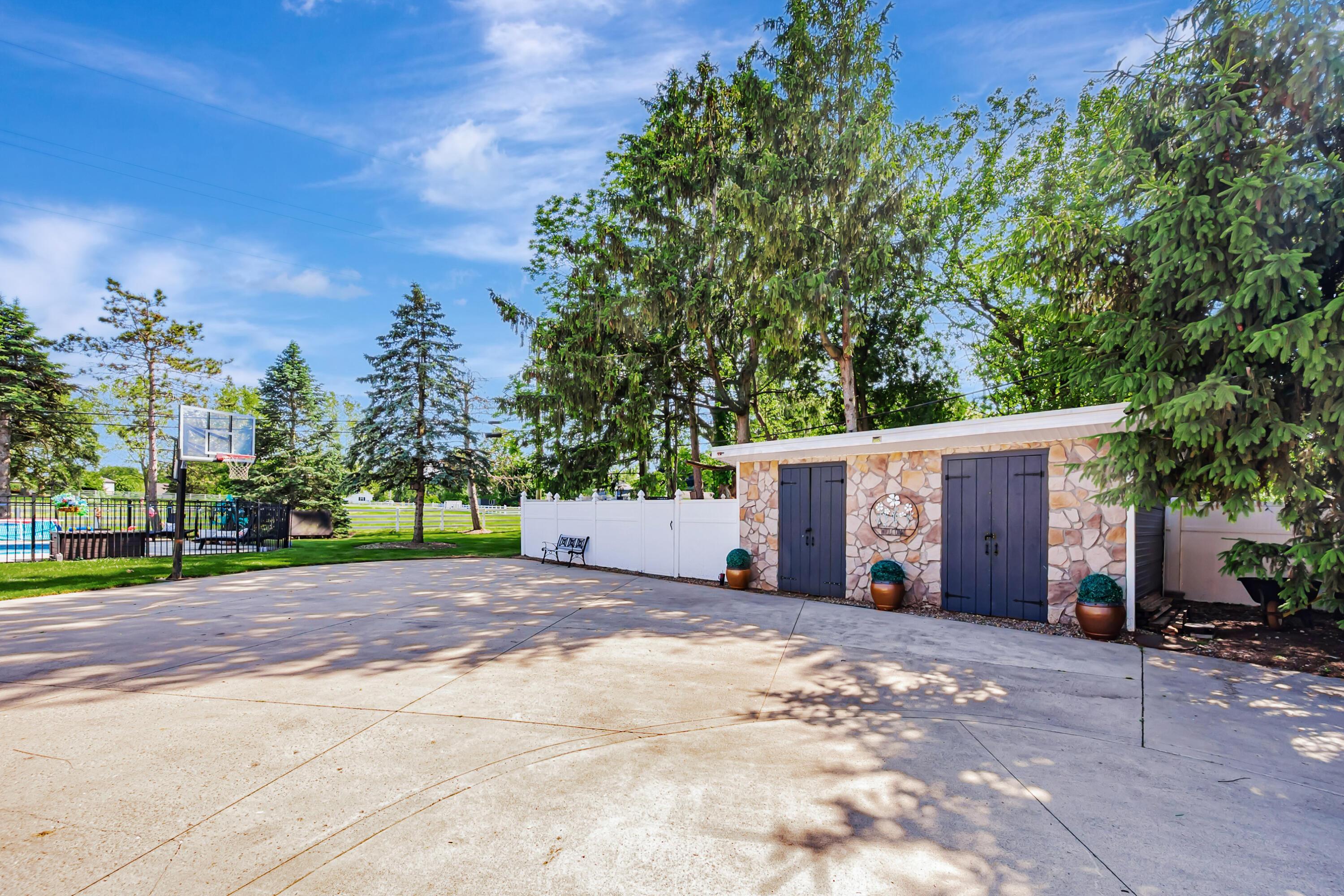 1550 Kingwood Circle, Marion, Ohio image 44