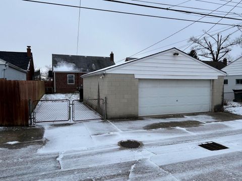 Tiny photo for 676 Butler Avenue, Columbus, OH 43223 (MLS # 226000181)
