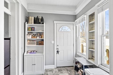 Tiny photo for 647 Oakwood Avenue, Columbus, OH 43205 (MLS # 226005470)