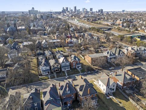 Tiny photo for 647 Oakwood Avenue, Columbus, OH 43205 (MLS # 226005470)