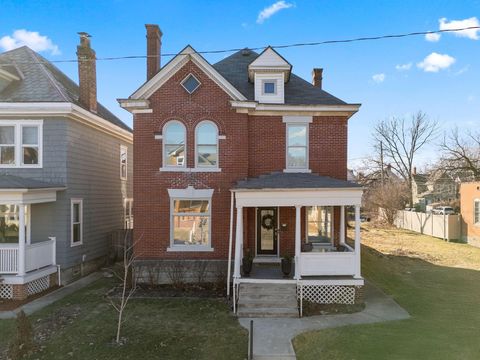 Tiny photo for 647 Oakwood Avenue, Columbus, OH 43205 (MLS # 226005470)