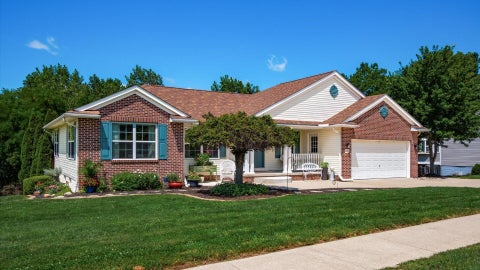 Photo of 1298 Bluejack Lane, Heath, OH 43056 (MLS # 226033204)