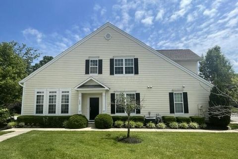 Photo of 1089 Bluffway Drive, Columbus, OH 43235 (MLS # 226024065)