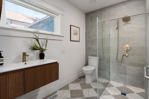 Tiny photo for 38 E Welch Avenue, Columbus, OH 43207 (MLS # 226035333)