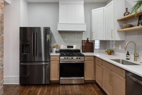 Tiny photo for 38 E Welch Avenue, Columbus, OH 43207 (MLS # 226035333)
