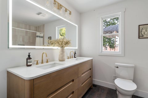 Tiny photo for 38 E Welch Avenue, Columbus, OH 43207 (MLS # 226035333)