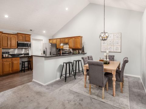 Tiny photo for 3623 Stoneway Point, Powell, OH 43065 (MLS # 226002545)