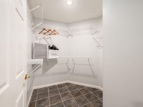 Tiny photo for 3623 Stoneway Point, Powell, OH 43065 (MLS # 226002545)