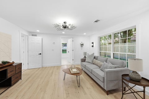 Tiny photo for 20 Wells Street, Delaware, OH 43015 (MLS # 226033915)