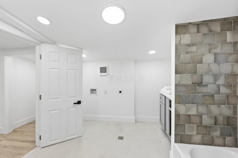 Tiny photo for 20 Wells Street, Delaware, OH 43015 (MLS # 226033915)