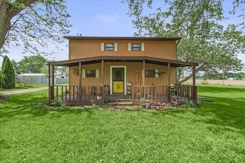 Photo of 6055 Prairie Road, Springfield, OH 45502 (MLS # 226014853)
