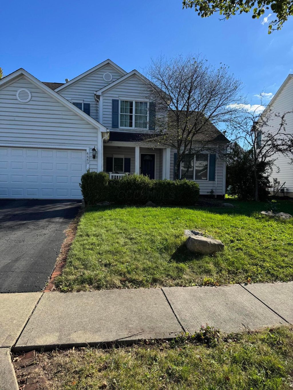 Photo for 6463 Rose Garden Drive, New Albany, OH 43054 (MLS # 225039079)