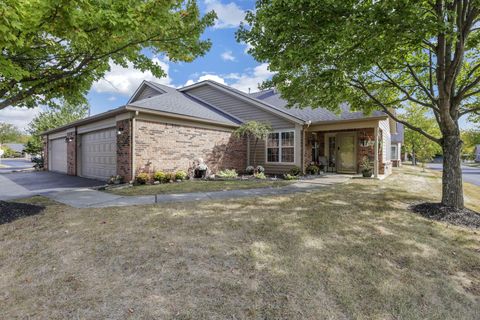 Photo of 5870 Crooked Creek Boulevard, Grove City, OH 43123 (MLS # 225035376)