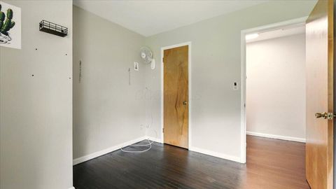 Tiny photo for 2 Frary Court, Mount Vernon, OH 43050 (MLS # 225044460)