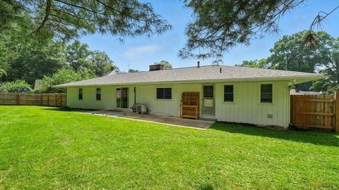 Tiny photo for 2 Frary Court, Mount Vernon, OH 43050 (MLS # 225044460)