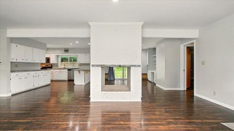 Tiny photo for 2 Frary Court, Mount Vernon, OH 43050 (MLS # 225044460)