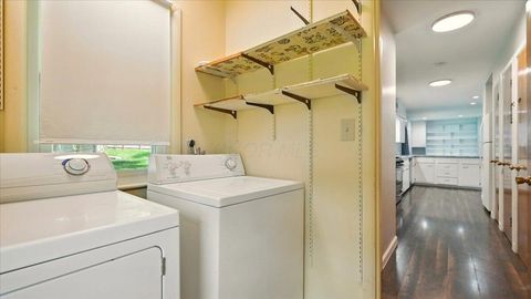 Tiny photo for 2 Frary Court, Mount Vernon, OH 43050 (MLS # 225044460)