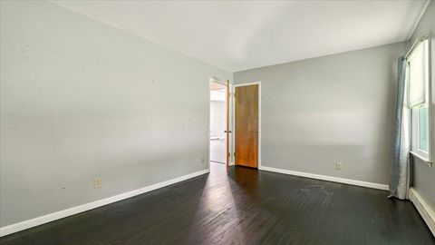 Tiny photo for 2 Frary Court, Mount Vernon, OH 43050 (MLS # 225044460)