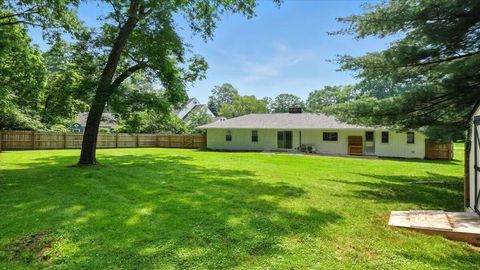 Tiny photo for 2 Frary Court, Mount Vernon, OH 43050 (MLS # 225044460)