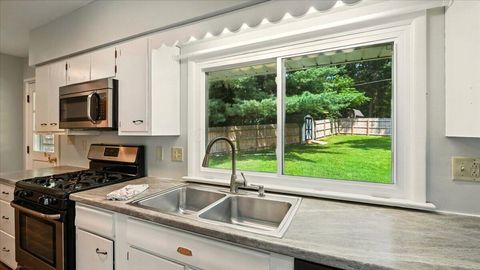 Tiny photo for 2 Frary Court, Mount Vernon, OH 43050 (MLS # 225044460)