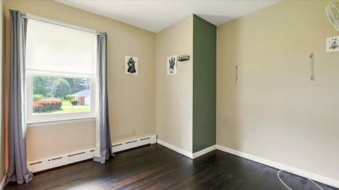 Tiny photo for 2 Frary Court, Mount Vernon, OH 43050 (MLS # 225044460)