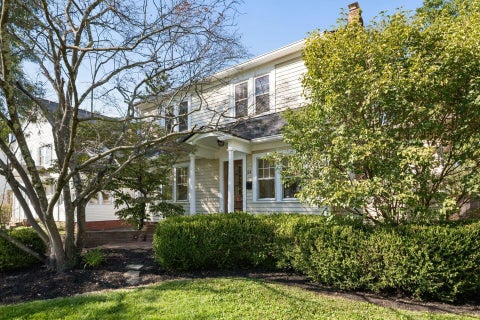 Tiny photo for 54 Winthrop Road, Columbus, OH 43214 (MLS # 226037356)