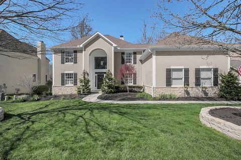 Photo of 2935 Laura Place, Lewis Center, OH 43035 (MLS # 226011005)