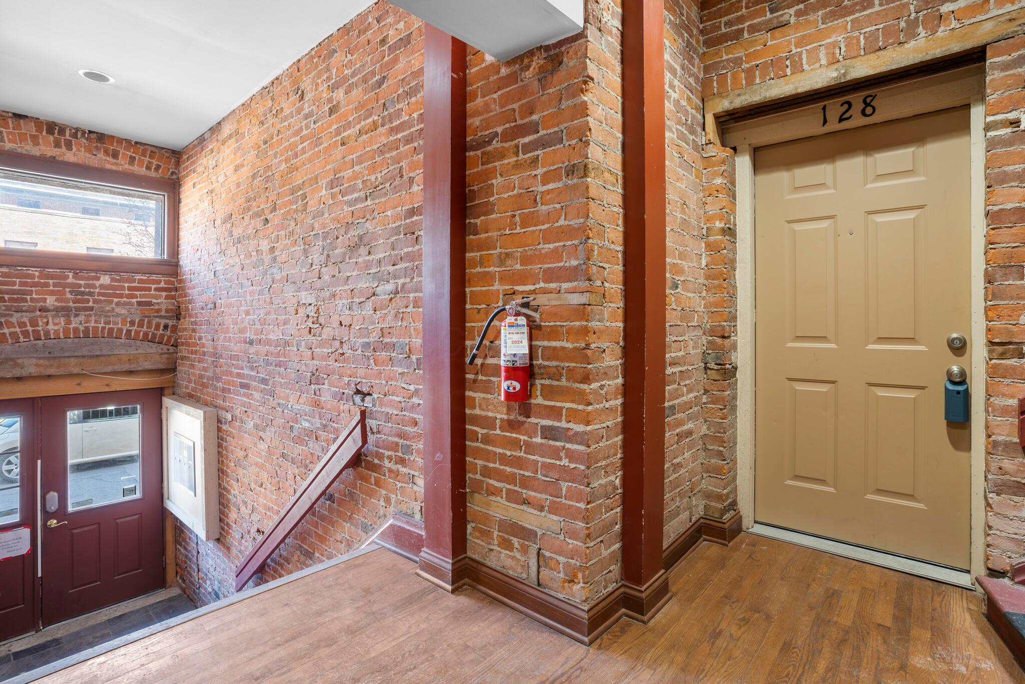 128 Hamilton Avenue, Columbus, Ohio image 4