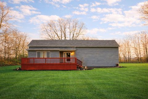 Photo of 4968 Township Road 191, Marengo, OH 43334 (MLS # 226004637)