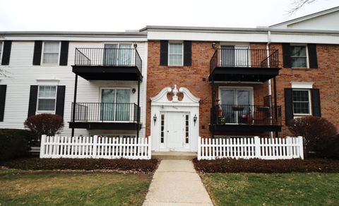 Photo of 5353 Portland Street 101 #101, Columbus, OH 43235 (MLS # 226000953)