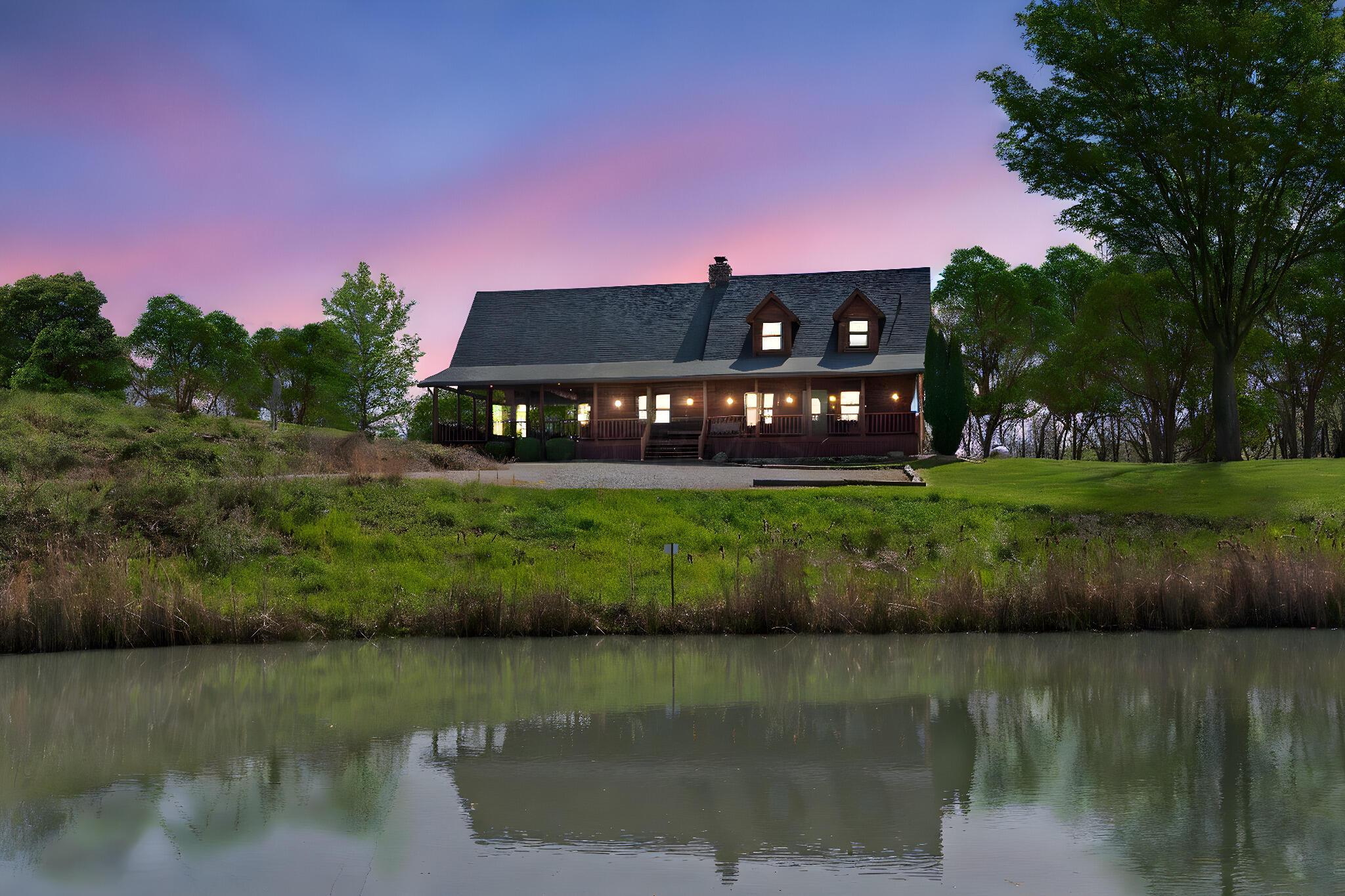 12134 Maysville-williams Road, Logan, Ohio image 2